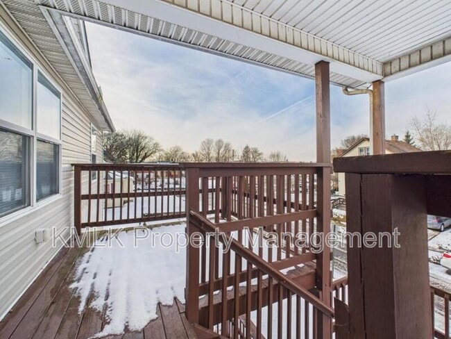 Building Photo - 288 Cross St