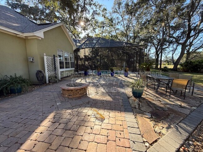 Building Photo - 424 Oak Pond Dr