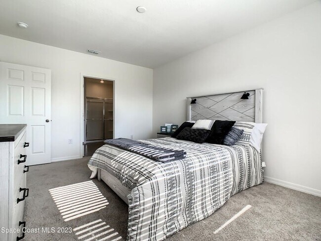 Building Photo - Charming SFH in Cypress Bay Preserve