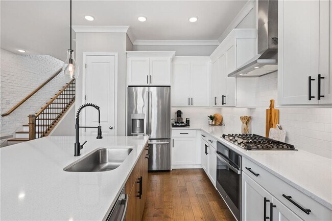 Building Photo - 1093 Kirkland Circle