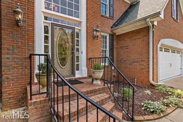 Building Photo - 5 br, 3 bath House - 5005 Brent Knoll Ln