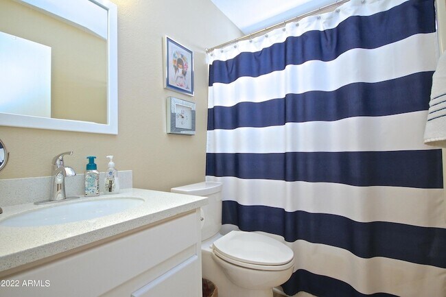 Building Photo - 1800 E Winged Foot Dr