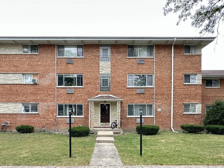 Primary Photo - 1408 Carol St