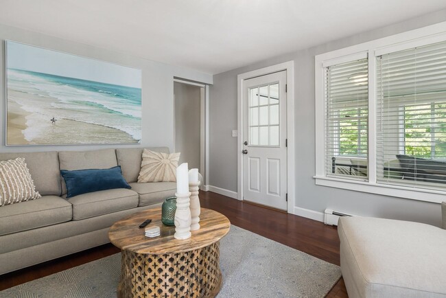 Primary Photo - 39 Cable Rd