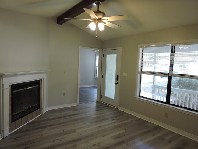 Building Photo - 311 John King Rd