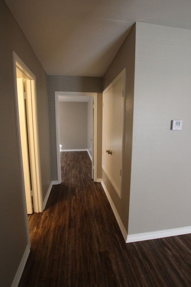 Building Photo - El Cerrito Place 8327/8329