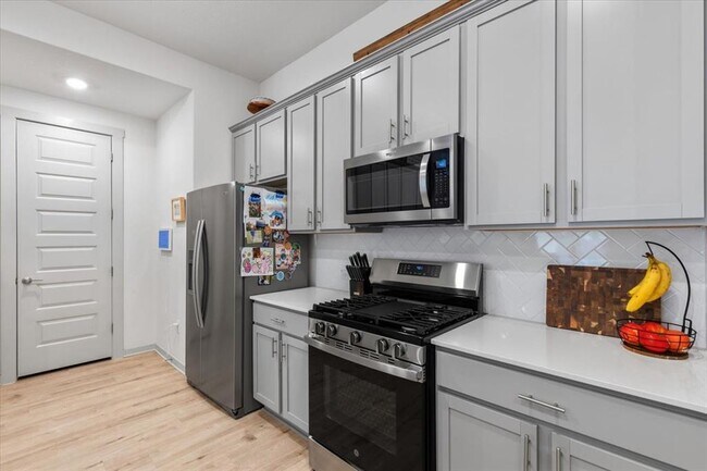 Building Photo - 2117 Centerline Ln