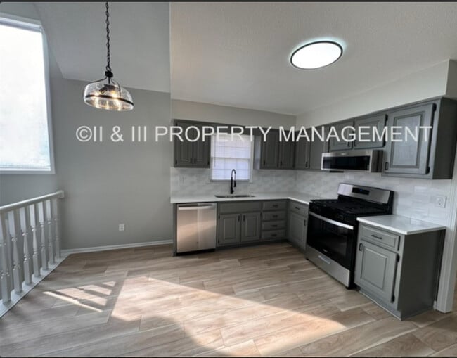 Building Photo - 14533 W 86th Terrace