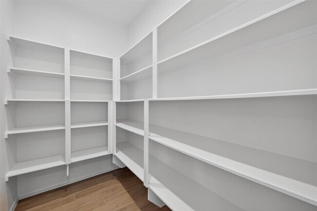 Building Photo - 10730 Aquila Star Dr