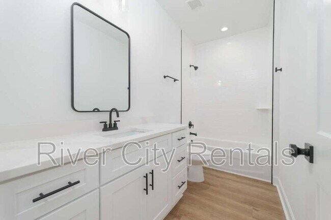 Building Photo - 2676 Halperns Way
