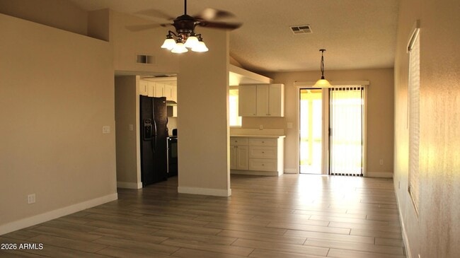 Building Photo - 5425 N 74th Dr