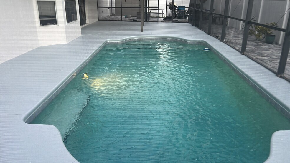 Building Photo - 2305 Jessica Ln