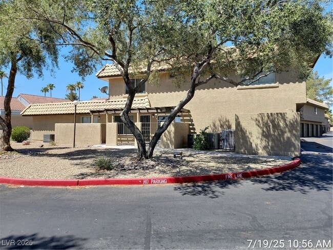 Building Photo - 1803 Plum Ct