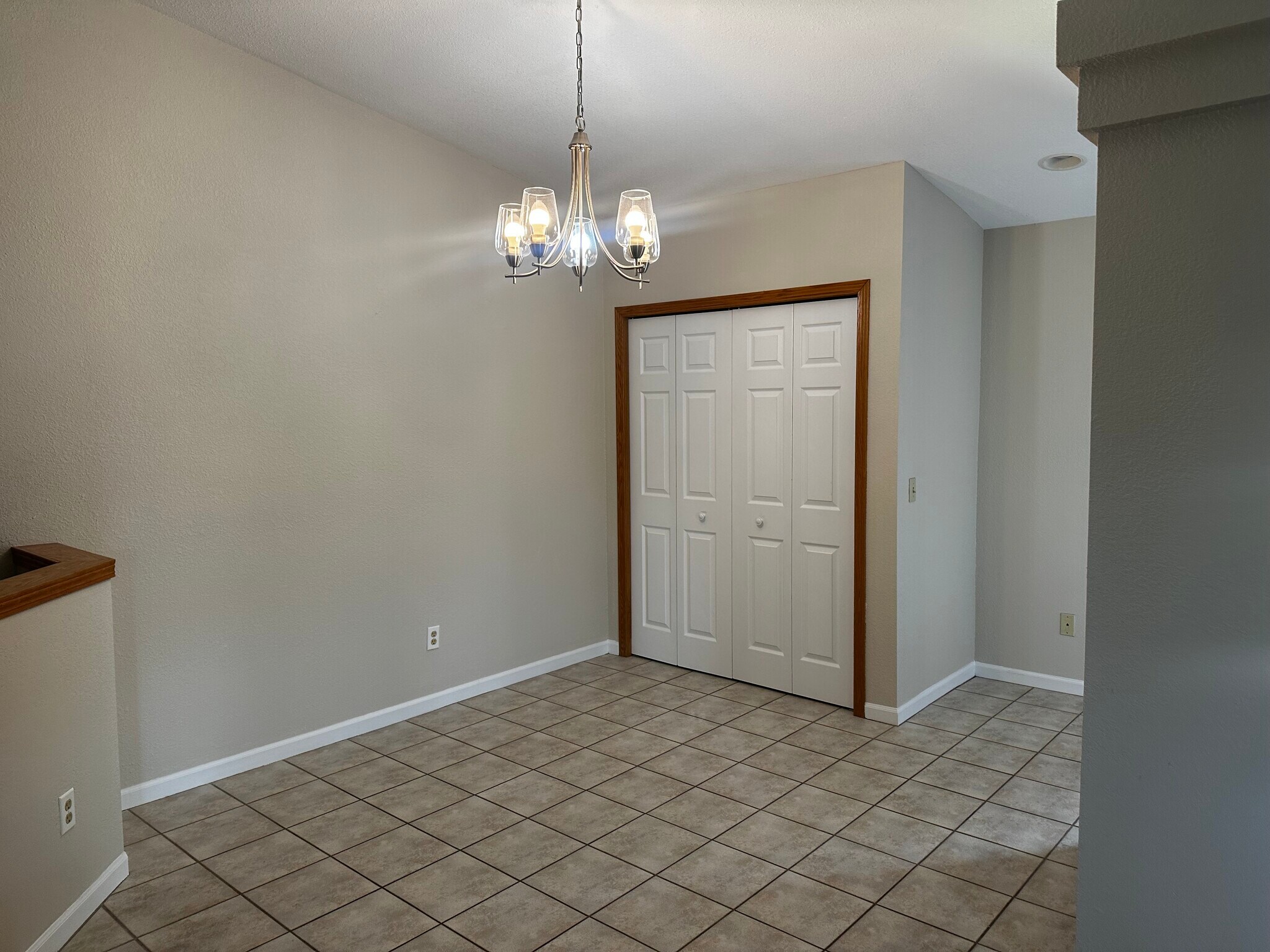 Building Photo - 6221 Cross Bend Ct