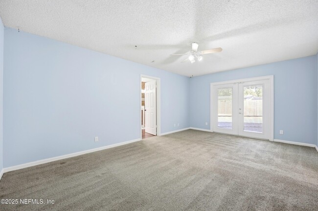 Building Photo - 14049 Broken Bow Dr N