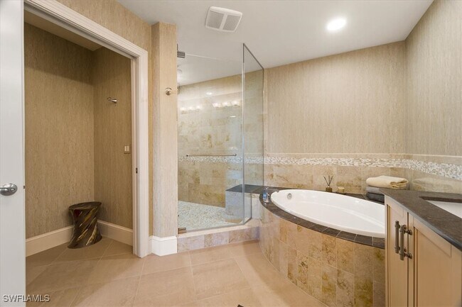 Building Photo - 9115 Strada Pl