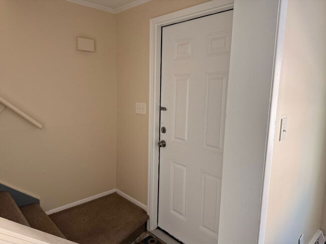 Building Photo - 226 Martin St