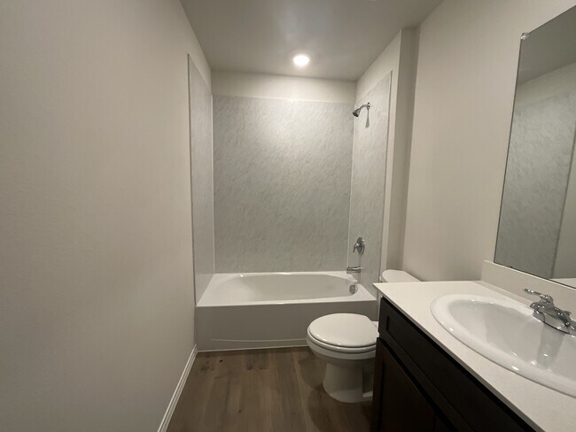 Building Photo - 490 Burnett Trail