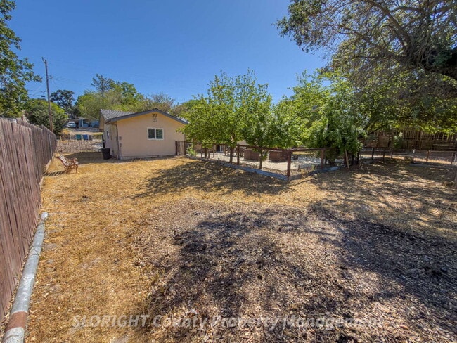 Building Photo - AVAILABLE MAY - Atascadero Home with Backyard Oasis + Bonus Office