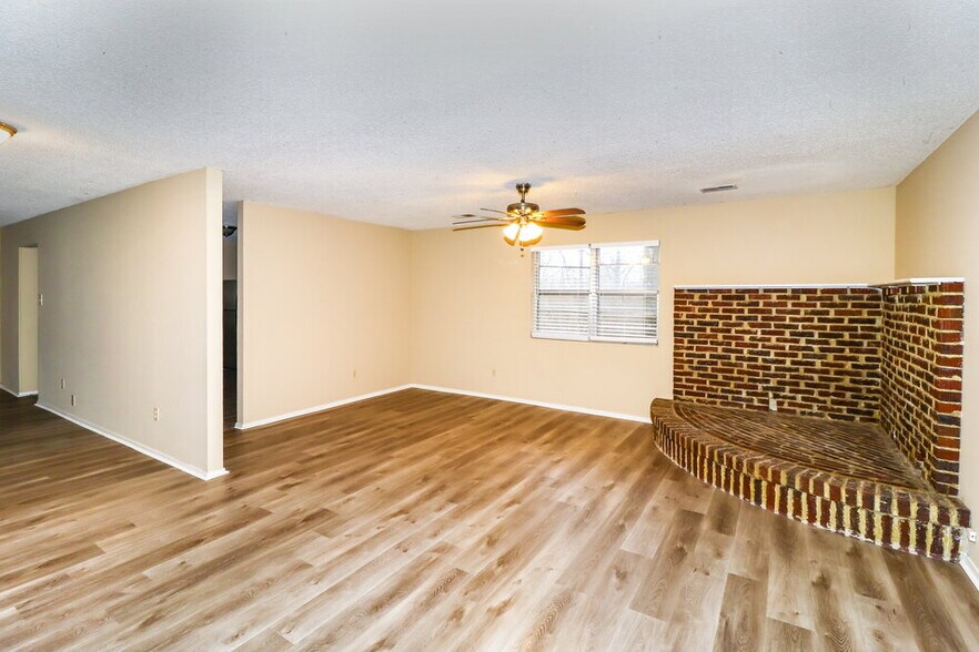 Building Photo - 9091 S Wilderwood Ln