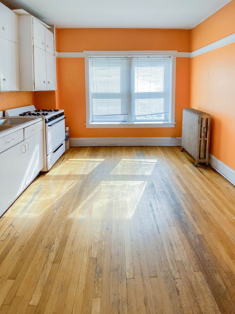 Building Photo - 5137 N Wolcott Ave