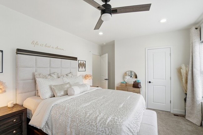 Building Photo - 408 St Clair Ave