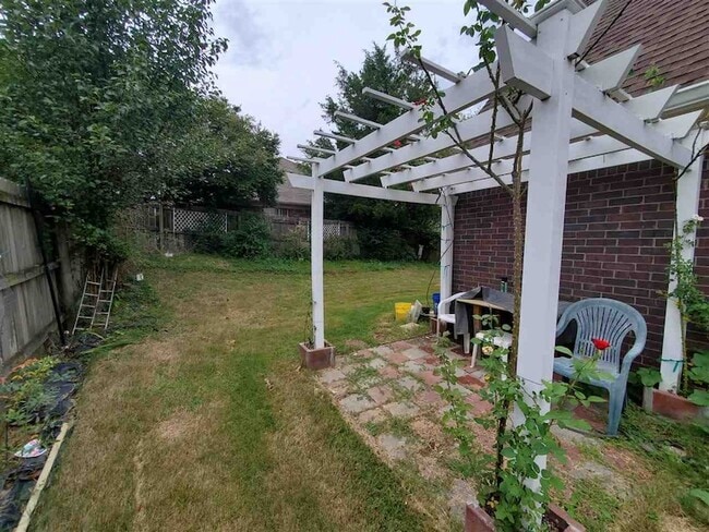 Building Photo - 9547 Daly Dr