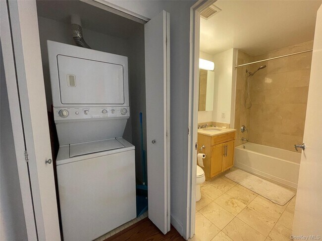 Building Photo - 40-22 College Point Blvd