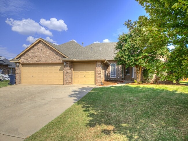 Primary Photo - 4 Bedroom Home in Sonoma Lake - 3 Car Gara...