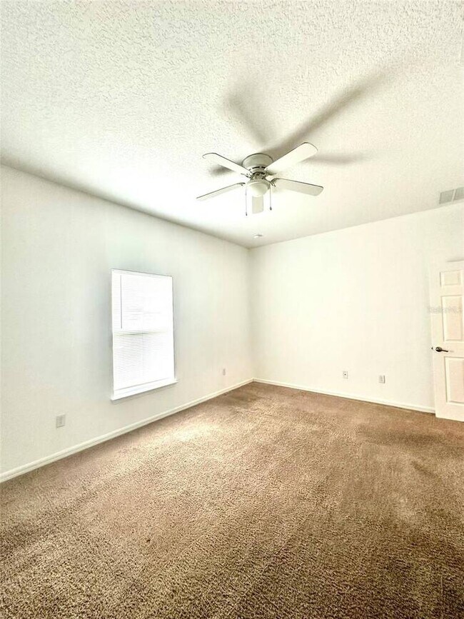Building Photo - 102 Aurelia Ct