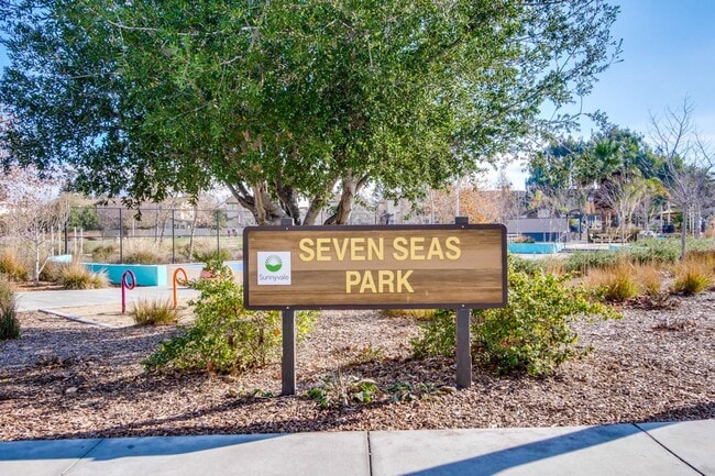 Building Photo - Amazing 3 Bed, 3 Bath Home in Sunnyvale near Seven Seas Park