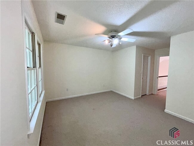 Building Photo - 120 Cedar Springs Pl