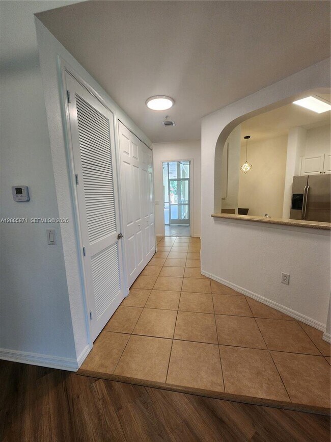 Building Photo - 3600 Oaks Clubhouse Dr