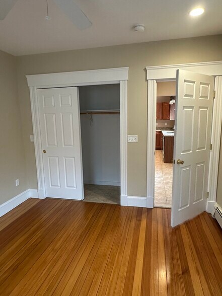 Building Photo - 14 Mishawum Rd