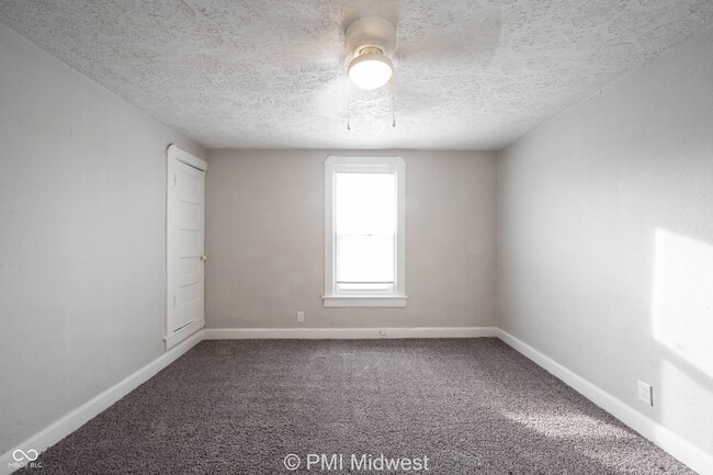 Building Photo - 1016 S Belmont Ave