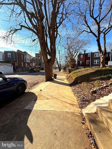 Building Photo - 5118 Oakland St