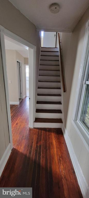 Building Photo - 272 MAPLE