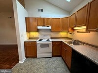 Building Photo - 1015 N Providence Rd