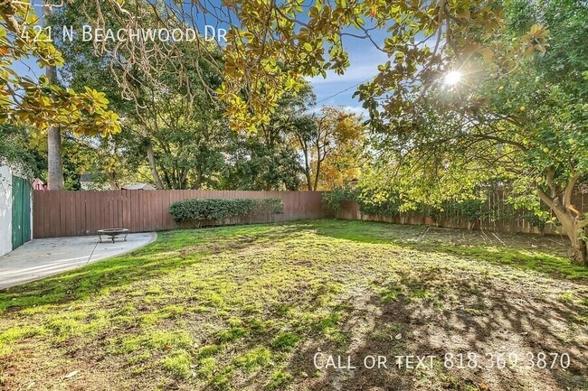 Building Photo - 421 N Beachwood Dr