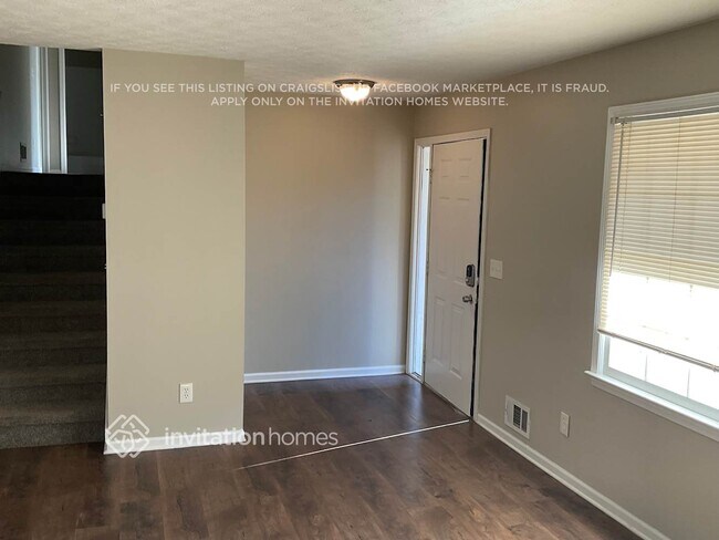 Building Photo - 216 Jousters Ln NW