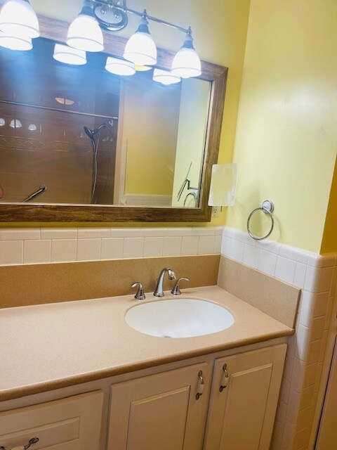 Building Photo - 401 E 56th St