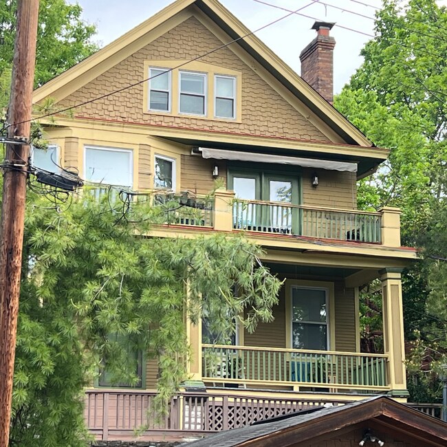 Building Photo - 3436 Lyleburn Pl