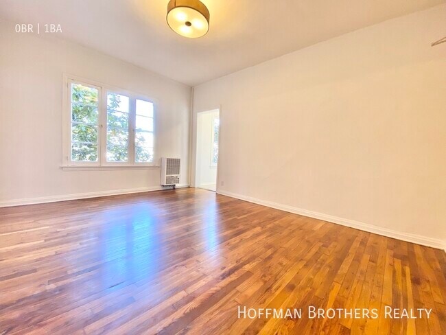 Building Photo - 836 Sanborn Ave