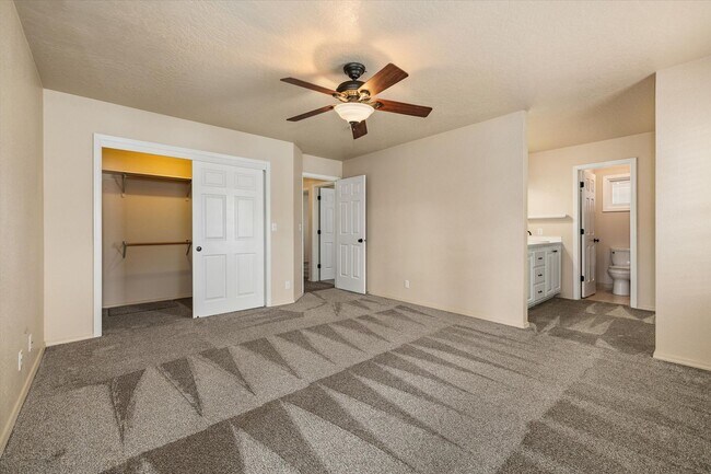 Building Photo - 2168 N Glennfield Way