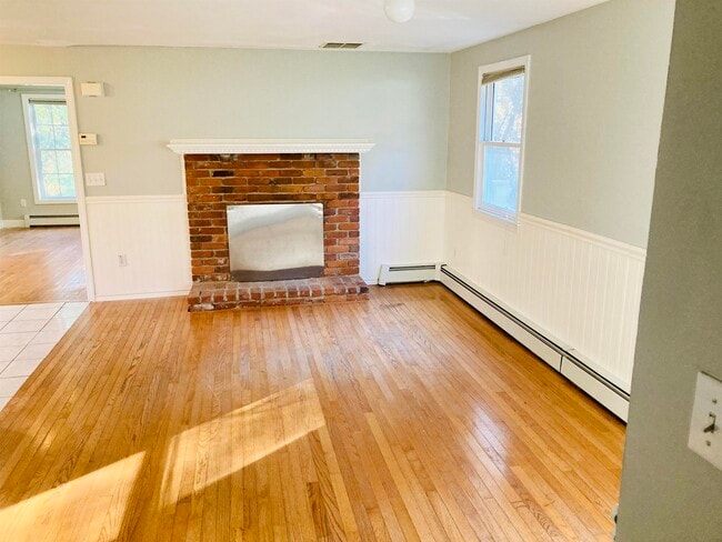 Building Photo - 74 Kilrea Rd