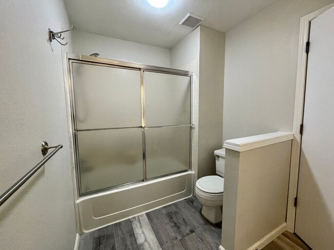 Building Photo - $0 DEPOSIT OPTION. BRIGHT AND AIRY TWO BEDROOM OTERO RIDGE CONDO WITH LOFT!