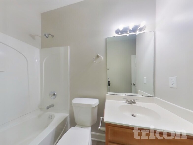 Building Photo - 8326 Knapp Ct