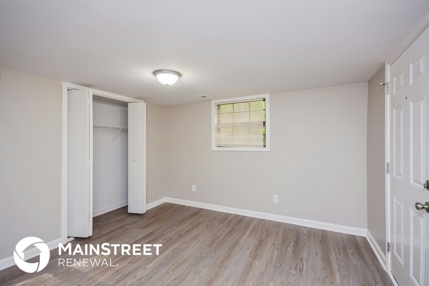 Building Photo - 8313 Creek St