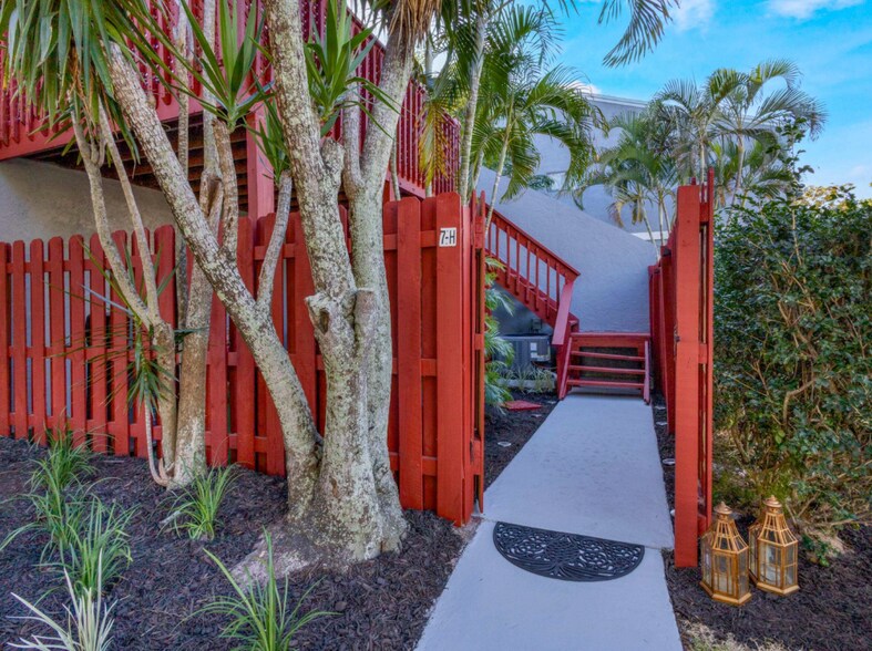 Building Photo - 7 Crossings Cir