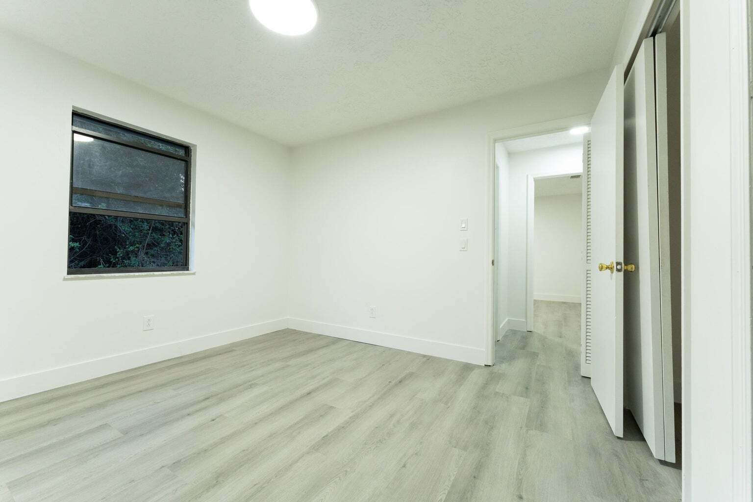Building Photo - 1181 SW Sarto Ln